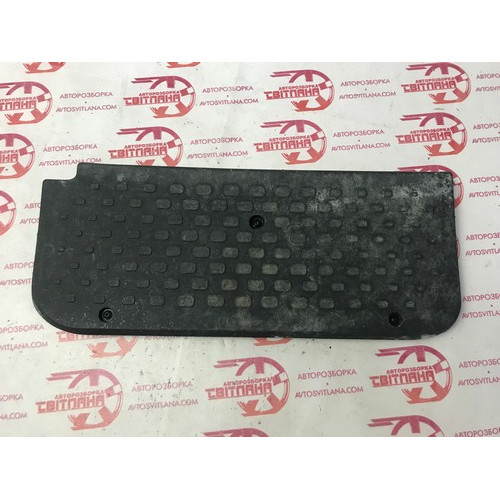 Накладка порога двери сдвижных правых Renault Trafic III 2014-2021 93868935